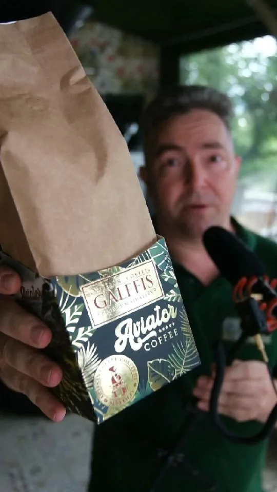 Prezentarea cafelei GALFFIS Aviator în videoclipul propriu