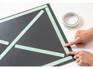 Bandă Montaj 3M Dublu-Adezivă, 19 mm x 3 Metri, Pentru Materiale Plastice, Alb