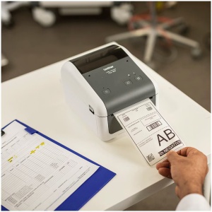 Imprimantă Termică Etichete Brother TD4410DXX1, 203 DPI, USB – Compactă și Fiabilă