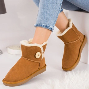 Ghete tip UGG -un nasture, camel