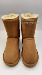 Cizme tip UGG - doua fundite, camel