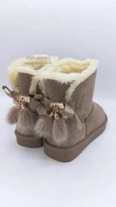Ghete tip UGG - fluffy sand, nr.36