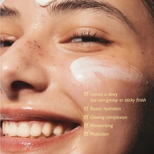 Haruharu Wonder Black Rice Moisture Airyfit Daily SPF 50+ PA++++ - Crema de fata hidratanta cu factor de protectie - Img 3
