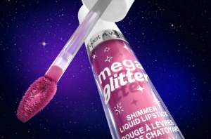 Wet N Wild Mega Glitter Shimmer Liquid Lipstick - Ruj lichid mat cu particule stralucitoare - Pink Future - 2,8ml - Img 4