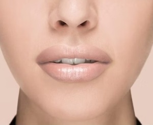 L'Oréal Paris Color Riche Shine Lipstick, 107 coconut plump - Ruj hidratant glossy 3.8g - Img 3