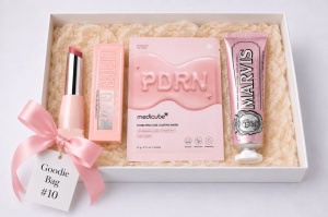 Goodie Bag 12– Pink Care & Glow Set