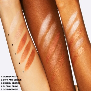 Pudră iluminatoare MAC Cosmetics Mineralize Skinfinish, soft & gentle, 10 g - Img 2