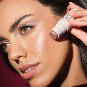 Artdeco Diamond Stick - Iluminator ten nr 2 - 4.5g - Img 3