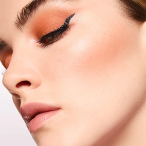 Lancôme Idôle Tint, 04 sienna - Fard de ochi 7 ml - Img 4