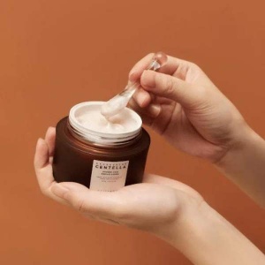 Skin1004 Madagascar Centella Probio-Cica Enrich Cream, - CREMA DE FATA NUTRITIVA 15ML - Img 2