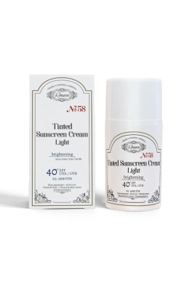 Cremă nuanțatoare Light cu protecție solară SPF 40+