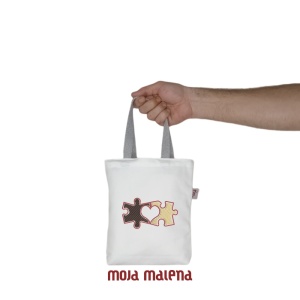 051110189-Ceger-za-knjigu-Beli-vez-Srce-Puzzle-Hand-cbg.png