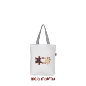 051110189-Ceger-za-knjigu-Beli-vez-Srce-Puzzle-Hanging-cbg.png