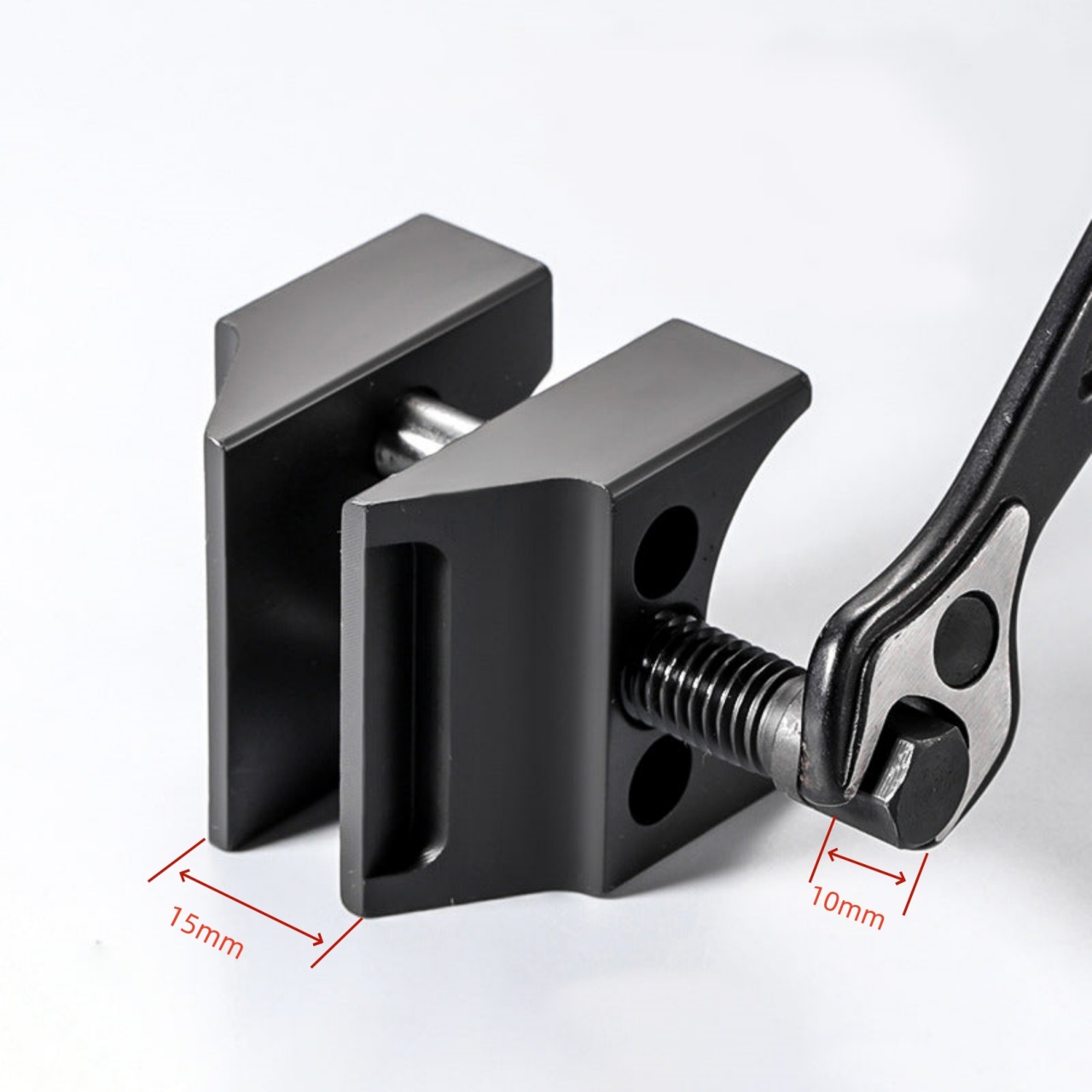 Extractor/Separator universal pentru fanta fuzeta, pentru demontarea amortizorului din fuzeta, actionare hex 10 mm, material AISI 1045 calit, compatibil VW/Audi/BMW/Ford/Peugeot/Citroen