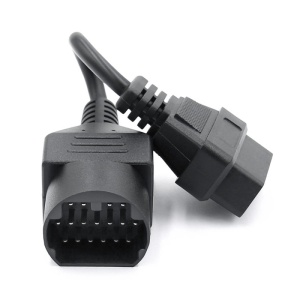 Cablu adaptor Mazda 17 pini la OBD2, vedere de sus pe fundal alb