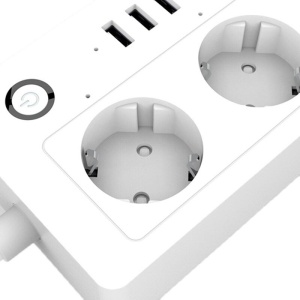 Prelungitor priza smart Techstar A26 wireless 2.4GHz vedere de sus cu prize si porturi USB