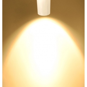 corp LED alb Techstar Tracklights tip L 30W montat pe sina intr-un spatiu modern