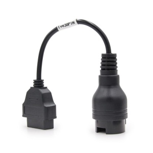 Adaptor Iveco 38 pini la OBD2, vedere completă cu cablu și mufe