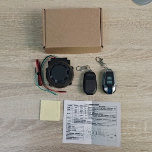 Kit alarma antifurt Techstar 12V vedere ansamblu componente pe masa
