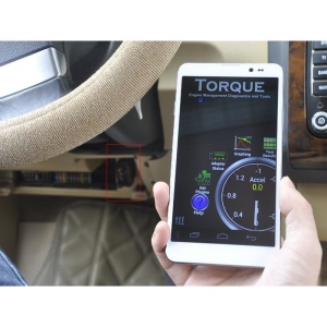 Adaptor Vgate iCar2 negru complet utilizare cu smartphone