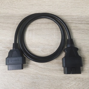 Cablu OBD2 1 m pe fundal lemn, mufe 16 pini male–female