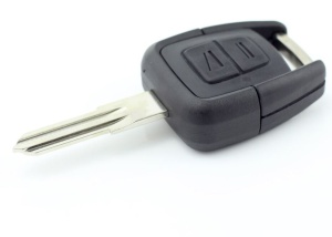 cheie opel techstar cu 2 butoane si lama stanga compatibila vauxhall astra corsa