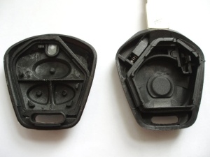 Vedere fata-spate a carcasei cheie Porsche cu 3 butoane