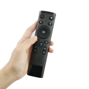 Telecomanda Techstar Q5 tinuta in mana cu control wireless