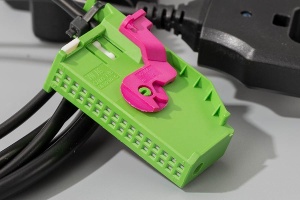 Adaptor verde GODIAG GT112 K-Line pentru testare dashboard IMMO si sincronizare chei auto