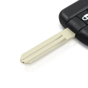 Cheie auto completa Techstar pentru Nissan, vedere din unghi lateral