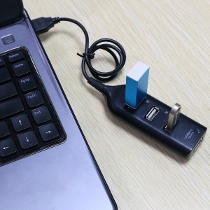 Resigilat USB Hub Techstar® HB2, USB 2.0 High Speed, 4 Port USB2.0, Negru - Img 3