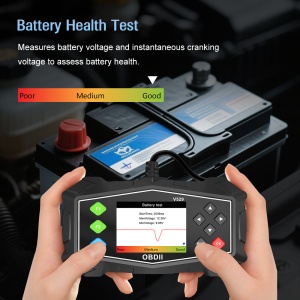 tester V529 in utilizare la test baterie auto pe capota