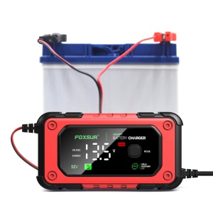 Incarcator baterii auto si moto Foxsur 7A rosu-negru cu cabluri