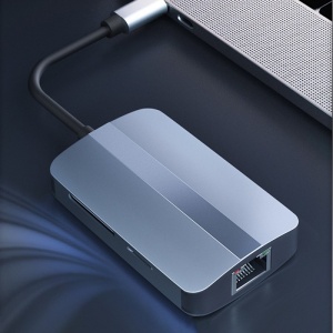 Adaptor USB-C multifunctional Techstar pentru conexiuni LAN si USB