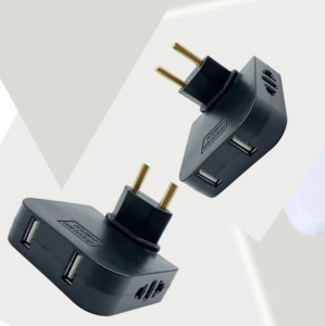 Adaptor electric triplu negru cu functie de rotire 180 grade