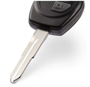 Cheie auto Suzuki cu carcasă neagră și lamă netăiată