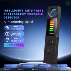 Detector portabil Techstar K15 cu ecran LED pentru detectarea semnalelor RF, GPS și dispozitivelor ascunse