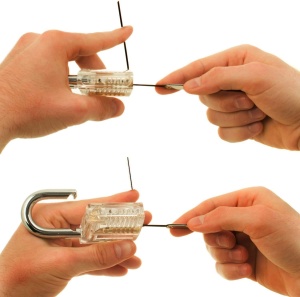 Set Instrumente Lacatuserie Lock Picking, Lacat Transparent de Antrenament, 17 Unelte Metalice, Set 5 in 1 Tip Card, 2 Chei, Trusa Practica pentru Incepatori - Img 7