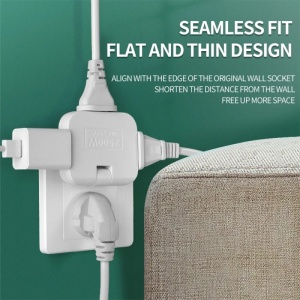 Adaptor triplu priza TS-A3 albastru montat pe perete cu functie de rotire
