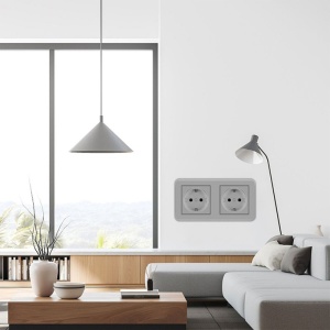Priza dubla incastrata gri in living modern