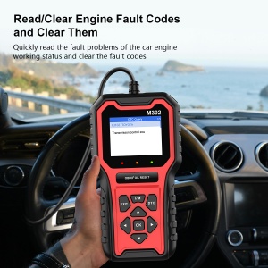 Prezentare tester M302 in masina, interfata activa afisata