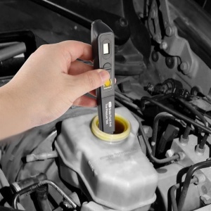 Utilizare tester lichid frana Techstar 2in1 la motor masina