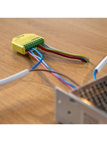 Controler banda LED Shelly Plus RGBW PM 12/24V - set 2 bucati, profile RGBW, RGB si lumina, masurare consum, Wi-Fi si Bluetooth, control aplicatie - Img 5