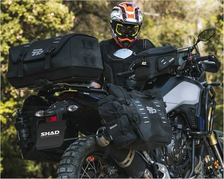 Set of SHAD TERRA TR40 adventure saddlebags and SHAD TERRA rear bag TR50, including mounting kit SHAD HONDA NC 750X