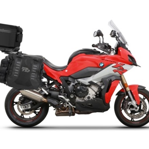 Set of SHAD TERRA TR40 adventure saddlebags and SHAD TERRA aluminium top case TR55 PURE BLACK, including mounting kit SHAD BMW S1000XR