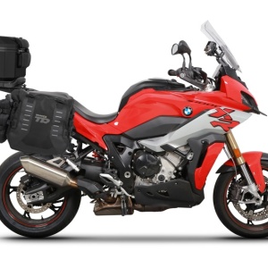 Set of SHAD TERRA TR40 adventure saddlebags and SHAD TERRA aluminium top case TR55 PURE BLACK, including mounting kit SHAD BMW S1000XR
