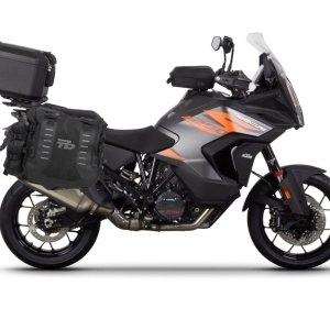 Set of SHAD TERRA TR40 adventure saddlebags and SHAD TERRA aluminium top case TR55 PURE BLACK, including mounting kit SHAD KTM 1200 SUPER ADVENTURE S/R