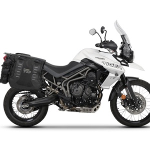 Set of SHAD TERRA TR40 adventure saddlebags, including mounting kit SHAD TRIUMPH TIGER 800