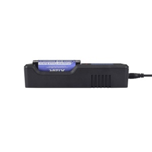 Incarcator XTAR VC4 pentru 4 acumulatori Li-Ion sau Ni-Mh - Img 4
