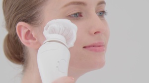 Perie Electrica Ingrijire Piele, Beauty Care Massager, pentru Fata si Corp, 5x Capete de Schimb, 2x Trepte de Viteza, Fara Fir, Culoare Roz - Img 9